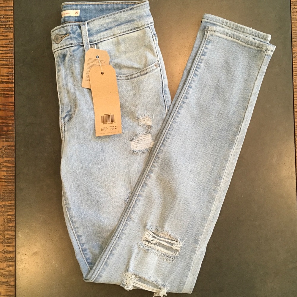 Levi’s 721 High Rise Distressed Skinny Jean